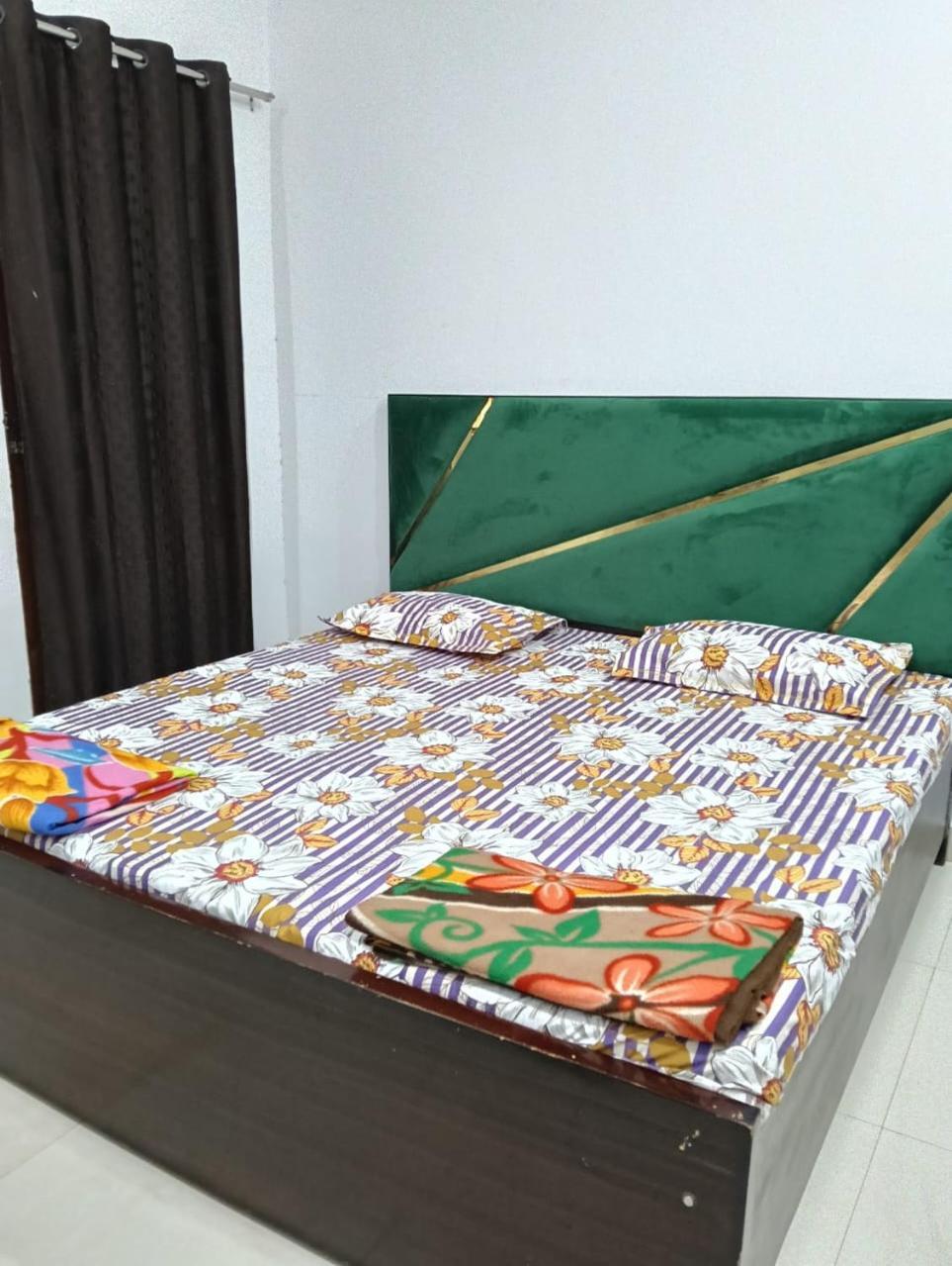 Shri Haridas Kripa Dham Ashram Vrindavan Ngoại thất bức ảnh