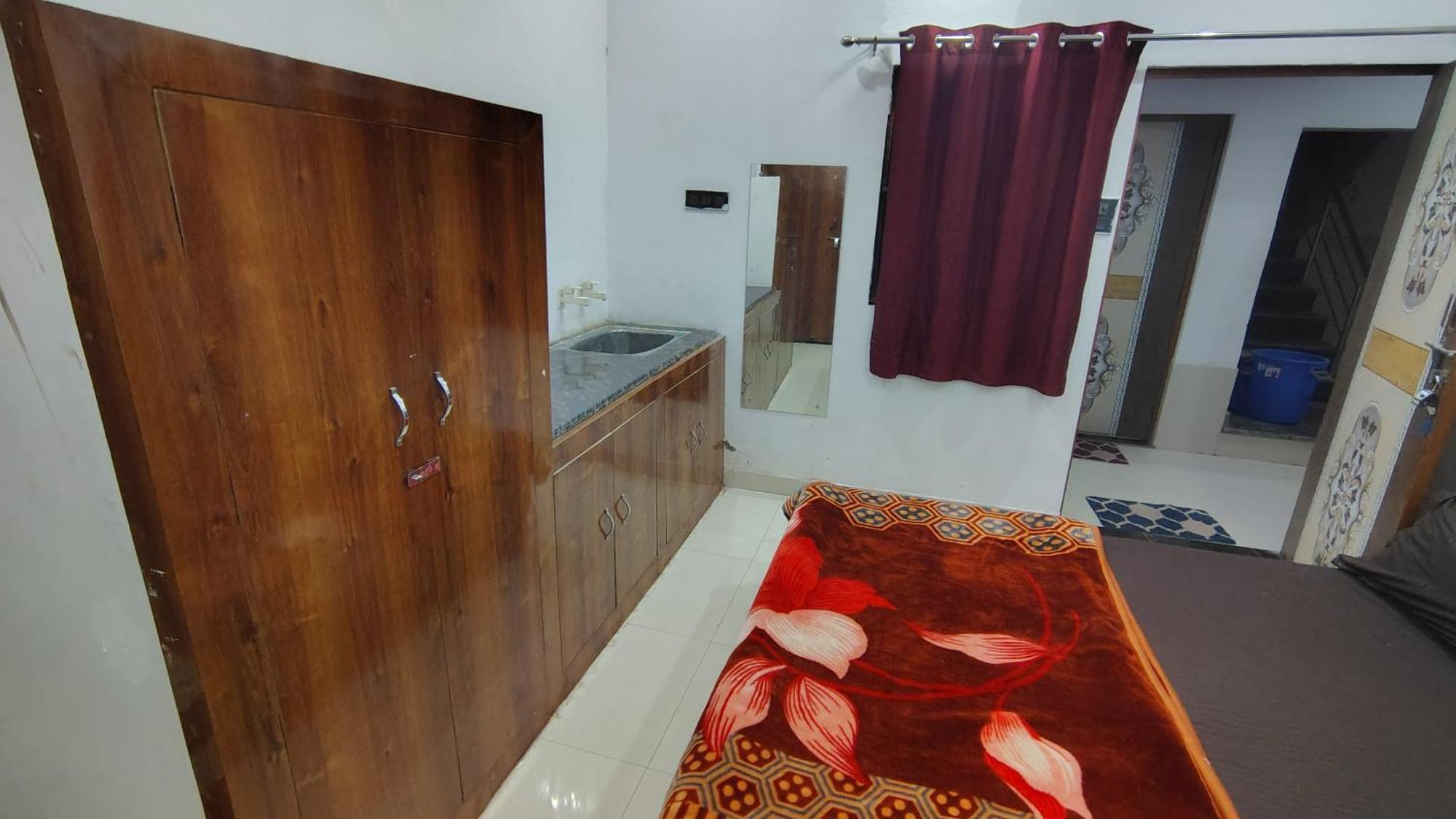Shri Haridas Kripa Dham Ashram Vrindavan Phòng bức ảnh