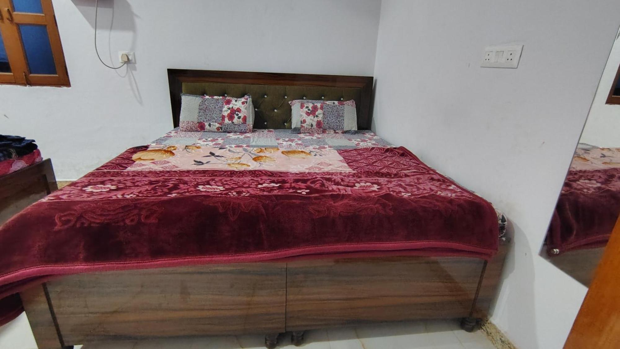 Shri Haridas Kripa Dham Ashram Vrindavan Ngoại thất bức ảnh